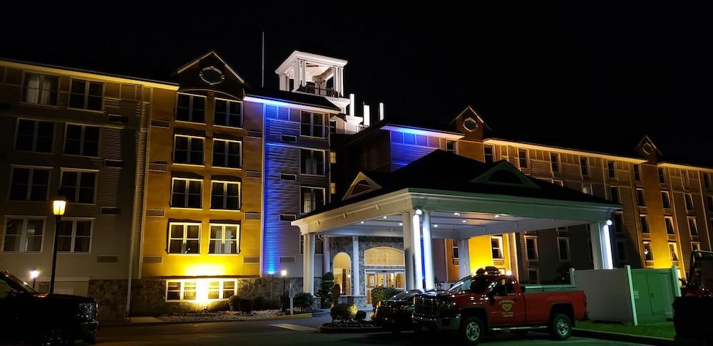 Comfort Inn & Suites Glen Mills - West Chester Экстерьер фото