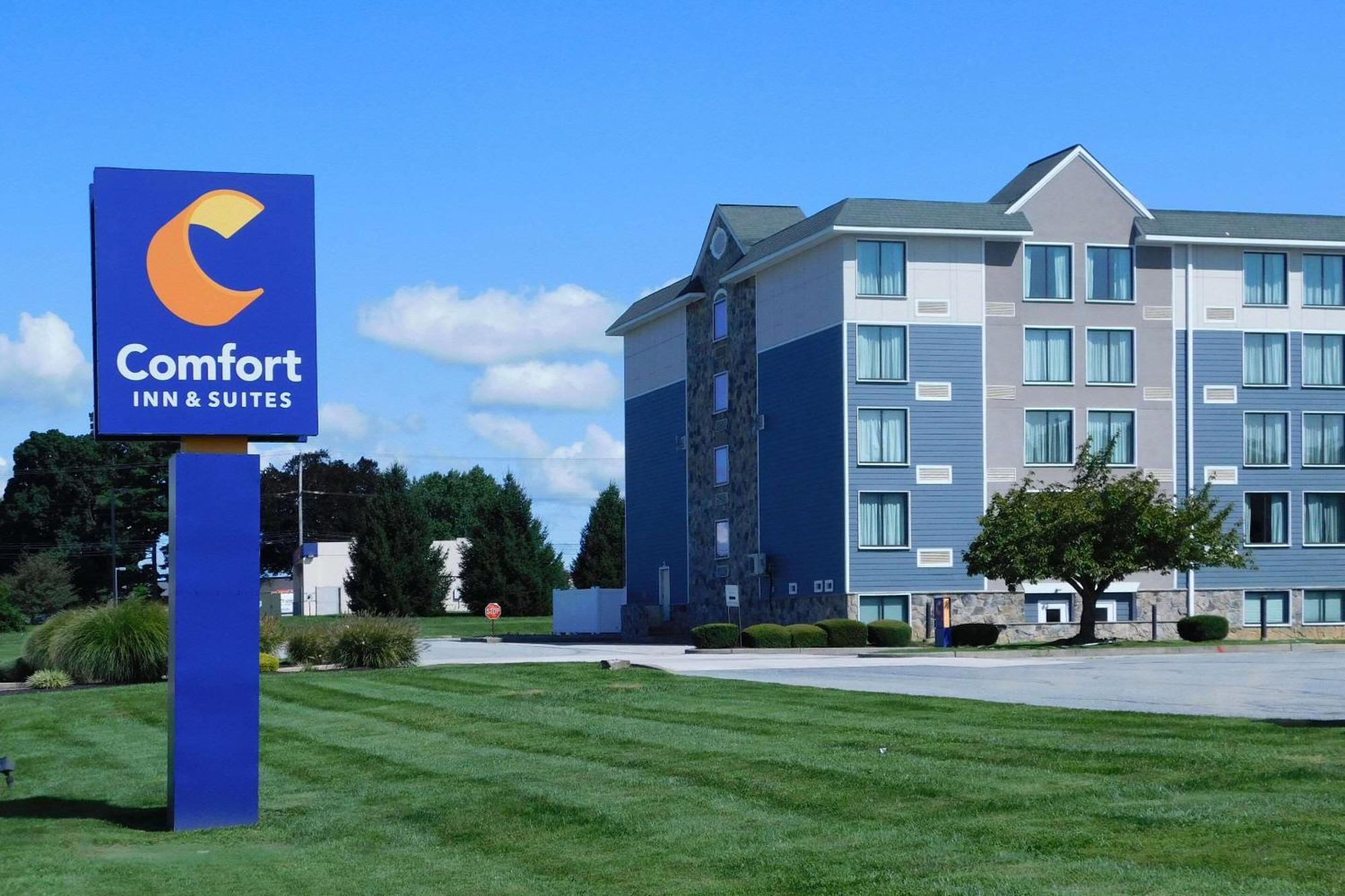 Comfort Inn & Suites Glen Mills - West Chester Экстерьер фото